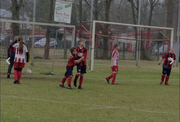 Schnappschüsse E -Junioren gegen Nennhausen