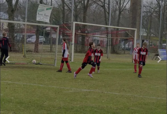 Schnappschüsse E -Junioren gegen Nennhausen