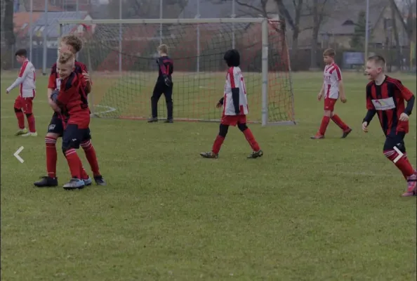 Schnappschüsse E -Junioren gegen Nennhausen